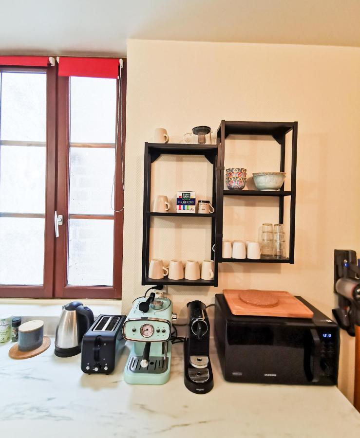 Loft Atypique Au Calme Avec Cour Privative Apartment Bourges Bagian luar foto